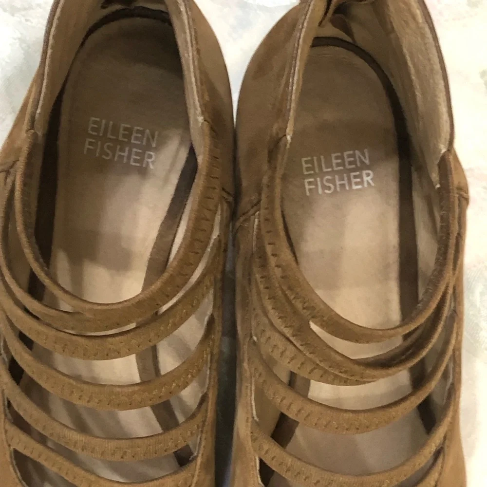 Eileen Fisher Sienna Nubuck James Strappy Block Heel Sandal Sz 6.5